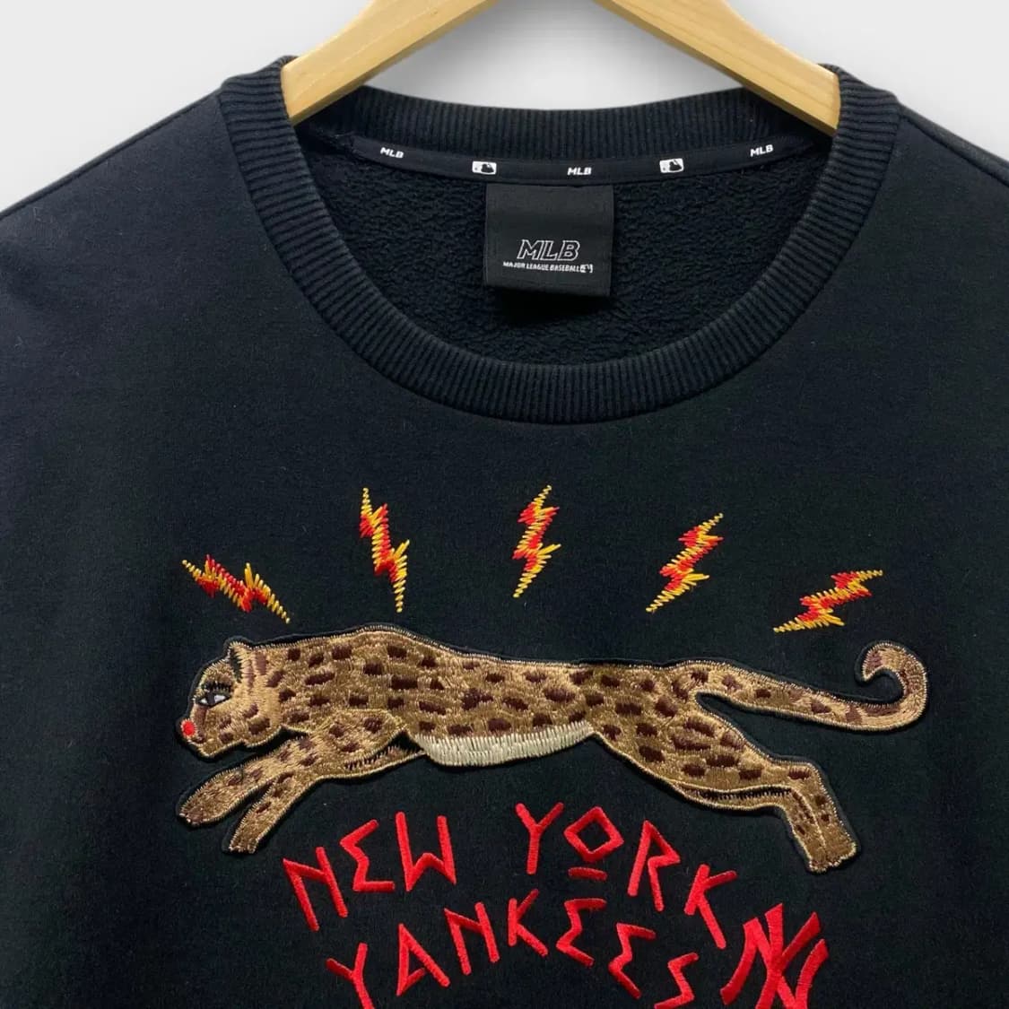 MLB 뉴욕양키스 호피 블랙팬서 맨투맨 L 상품이미지2