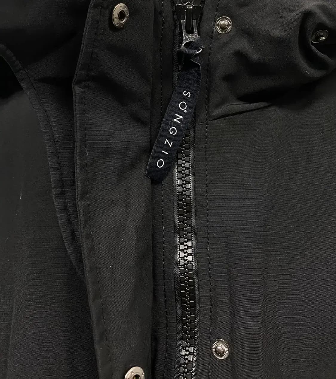 지오송지오 블랙 야상패딩 M-L 상품이미지4