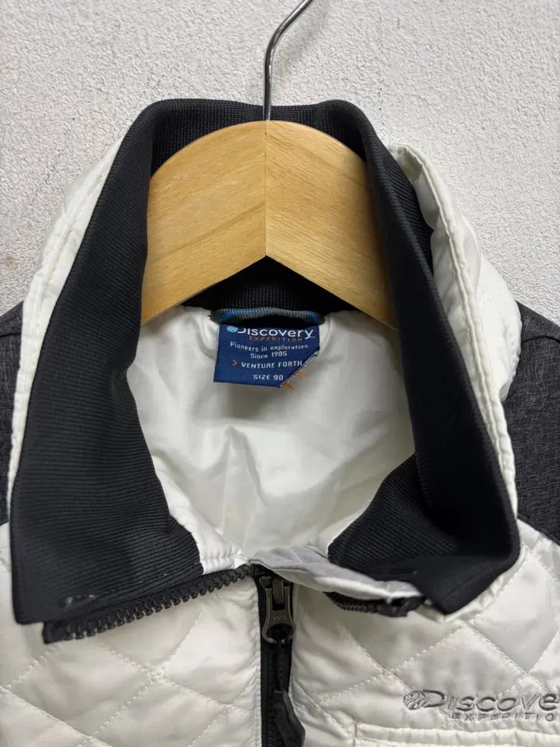 디스커버리 화이트 경량패딩 90 상품이미지4