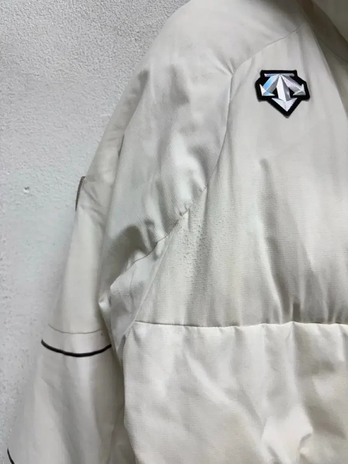 데상트 화이트 덕다운 롱패딩 90 상품이미지7