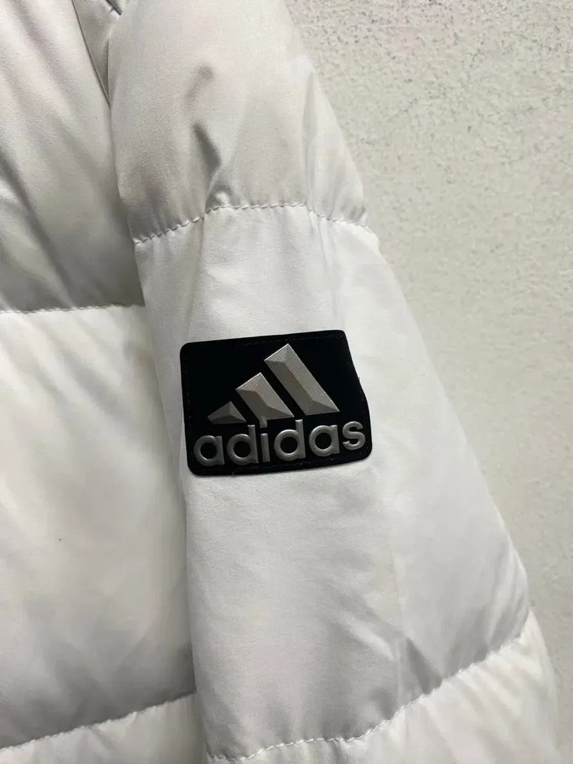 아디다스 삼선 화이트 구스 롱패딩 M 상품이미지5