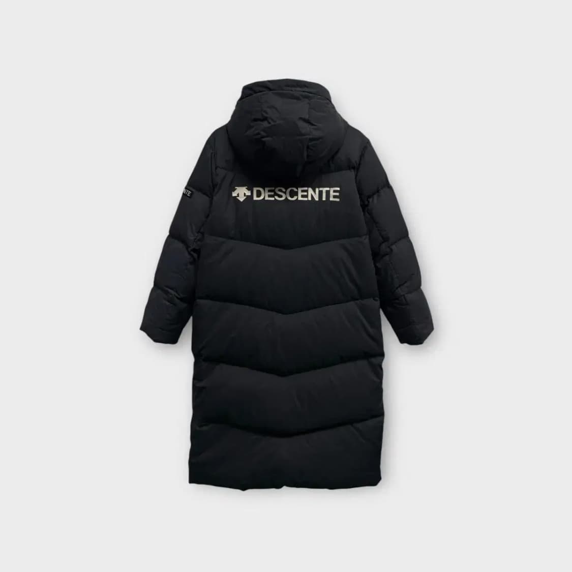 데상트 올블랙 덕다운 롱패딩 M 상품이미지3