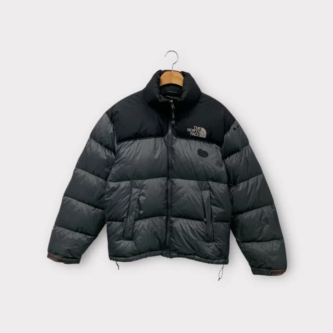 노스페이스 눕시 그레이 패딩 90 상품이미지1