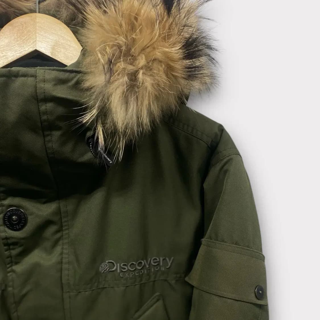 디스커버리 익스페디션 카키색 패딩 95 상품이미지3