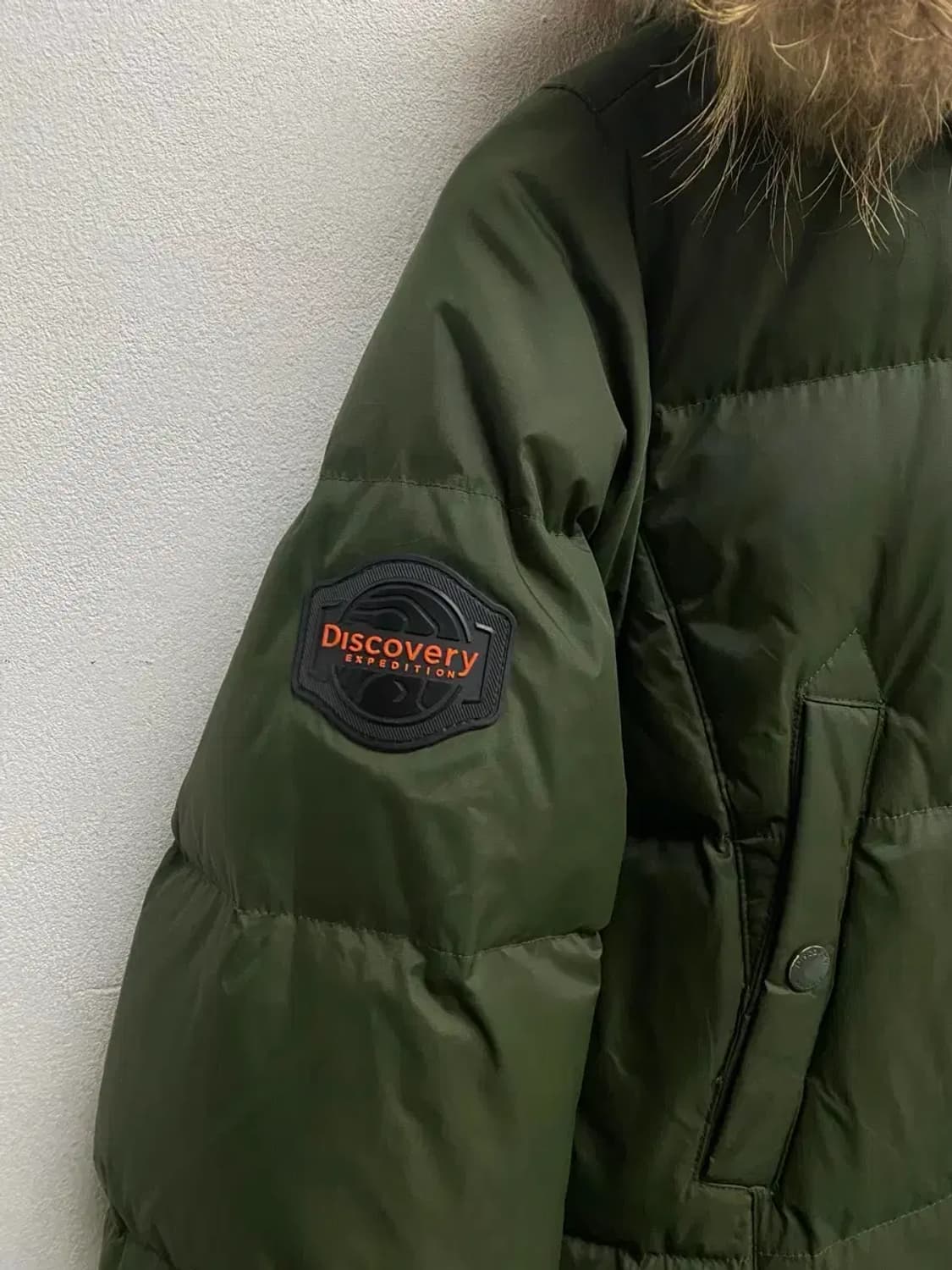 디스커버리 익스페디션 카키색 패딩 90 상품이미지7