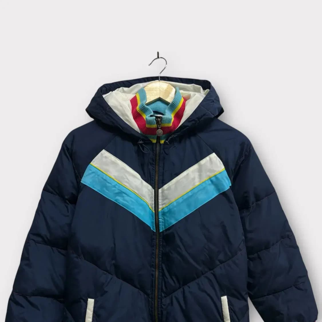아디다스 올드스쿨 레인보우 패딩 M 상품이미지2