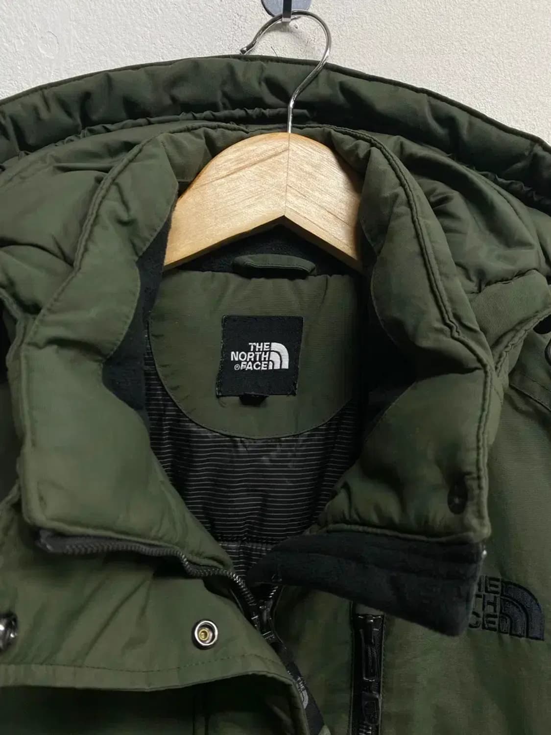 노스페이스 카키컬러 롱패딩 85 M 상품이미지4