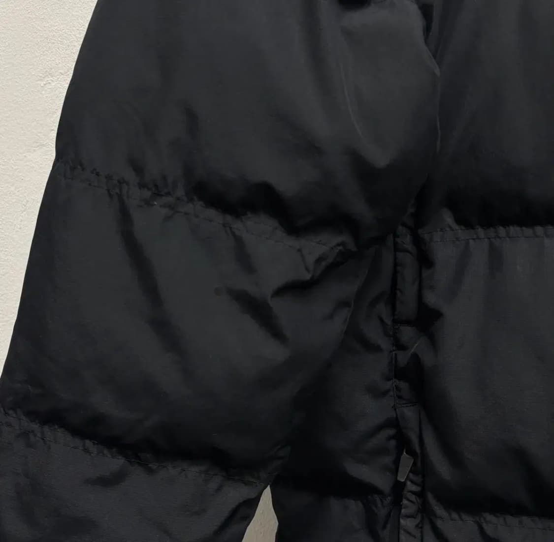 나이키 NIKE 블랙 롱패딩 M 상품이미지5