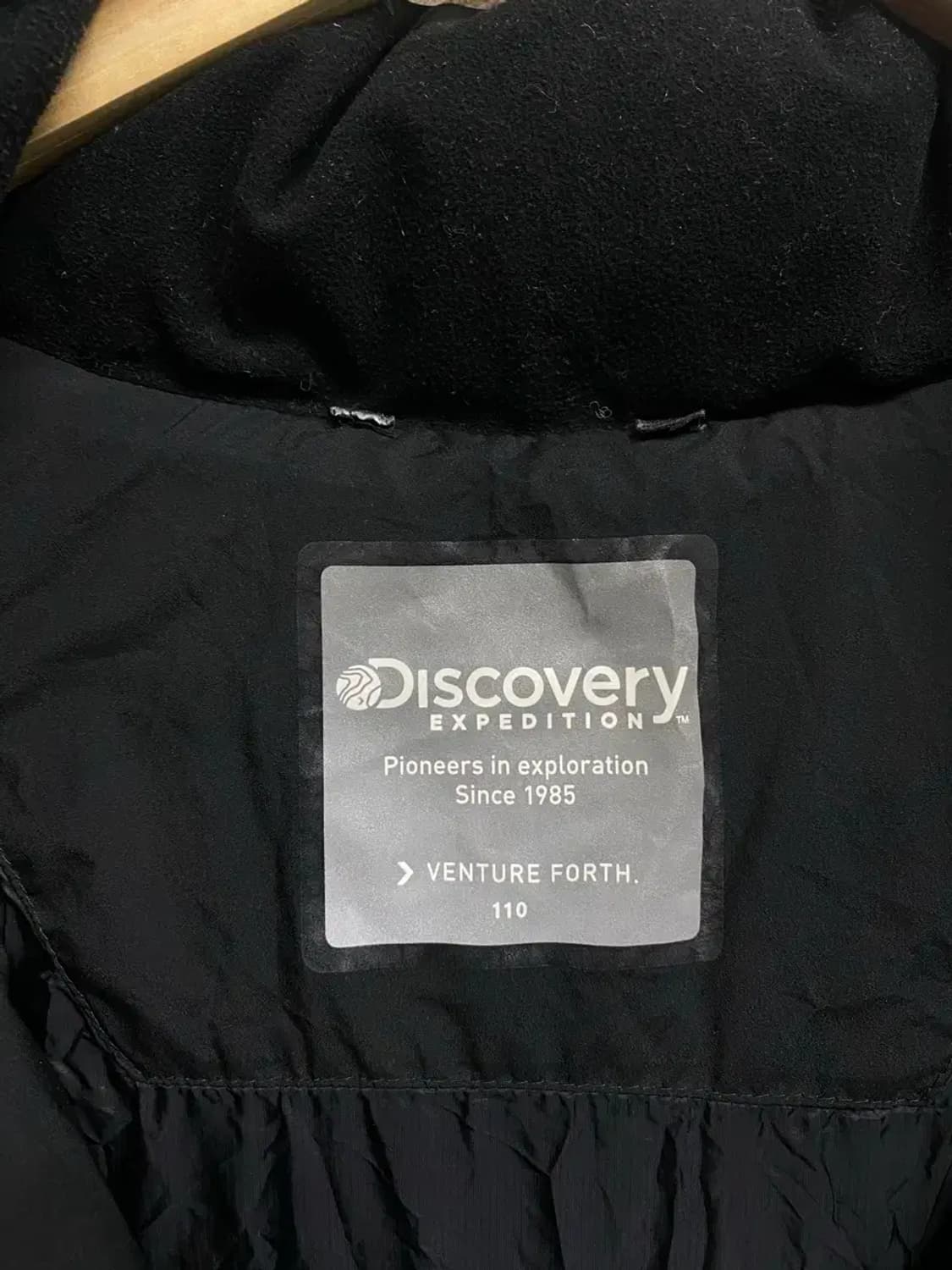 디스커버리 로고 블랙 롱패딩 110 상품이미지5