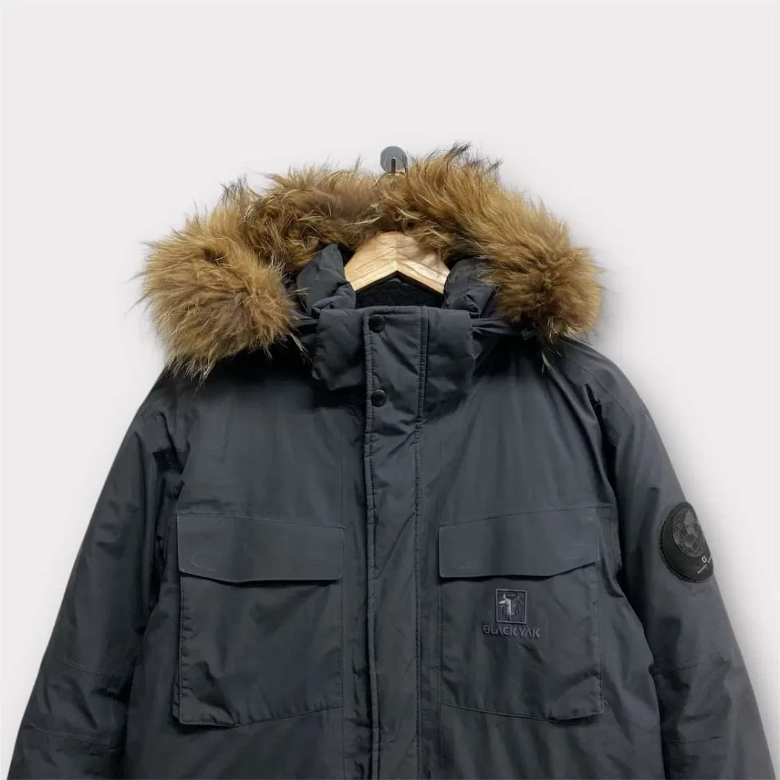 블랙야크 그레이 구스패딩 L 상품이미지2