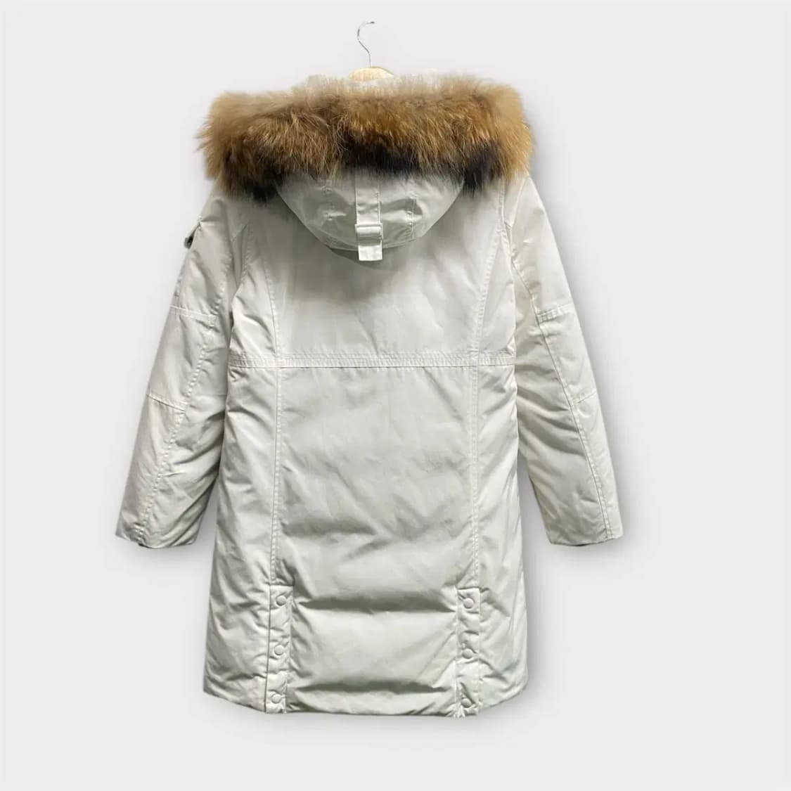 게스 너구리털 화이트 덕다운 패딩 XS-M 상품이미지4