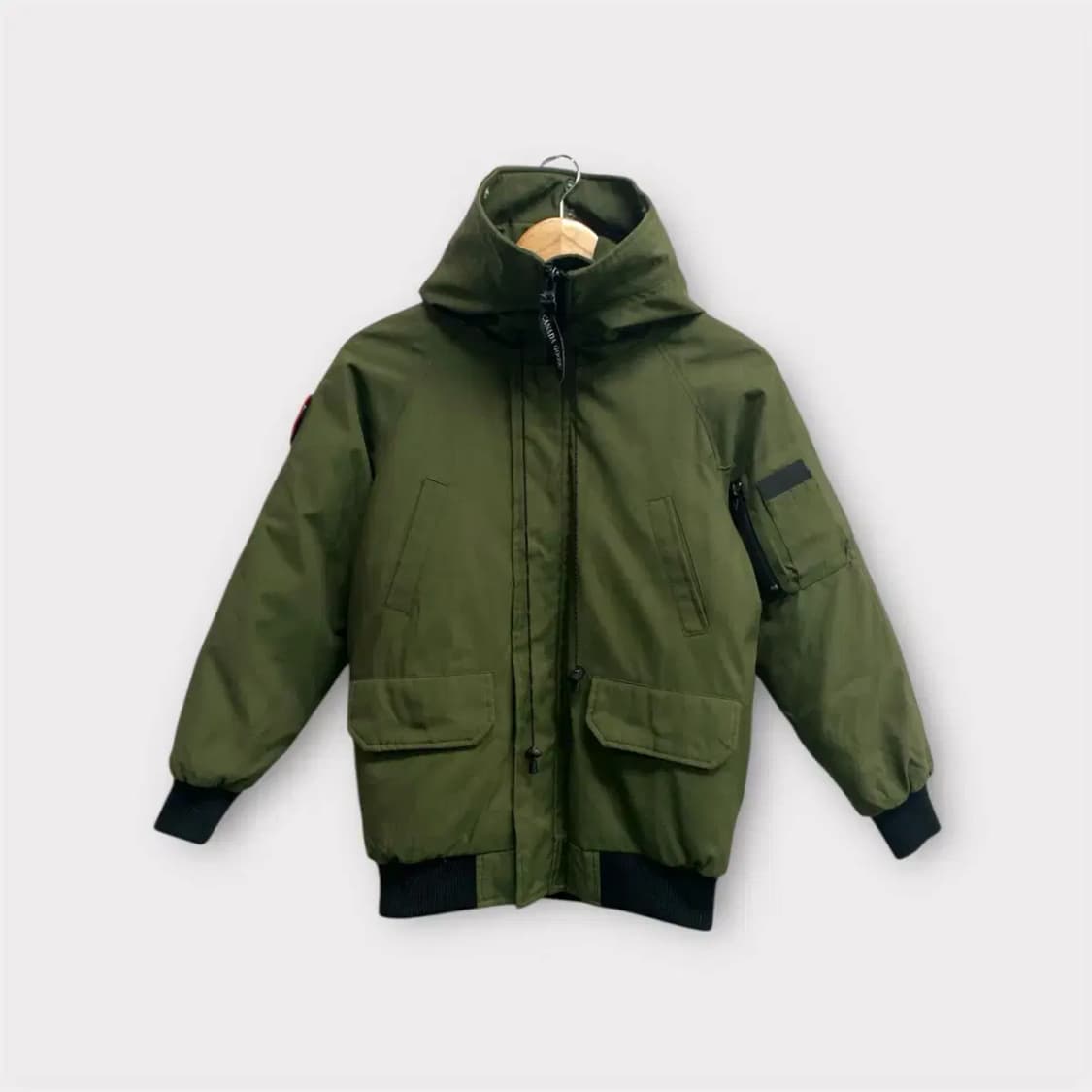 캐나다구스 카키 봄버 패딩 S 상품이미지1