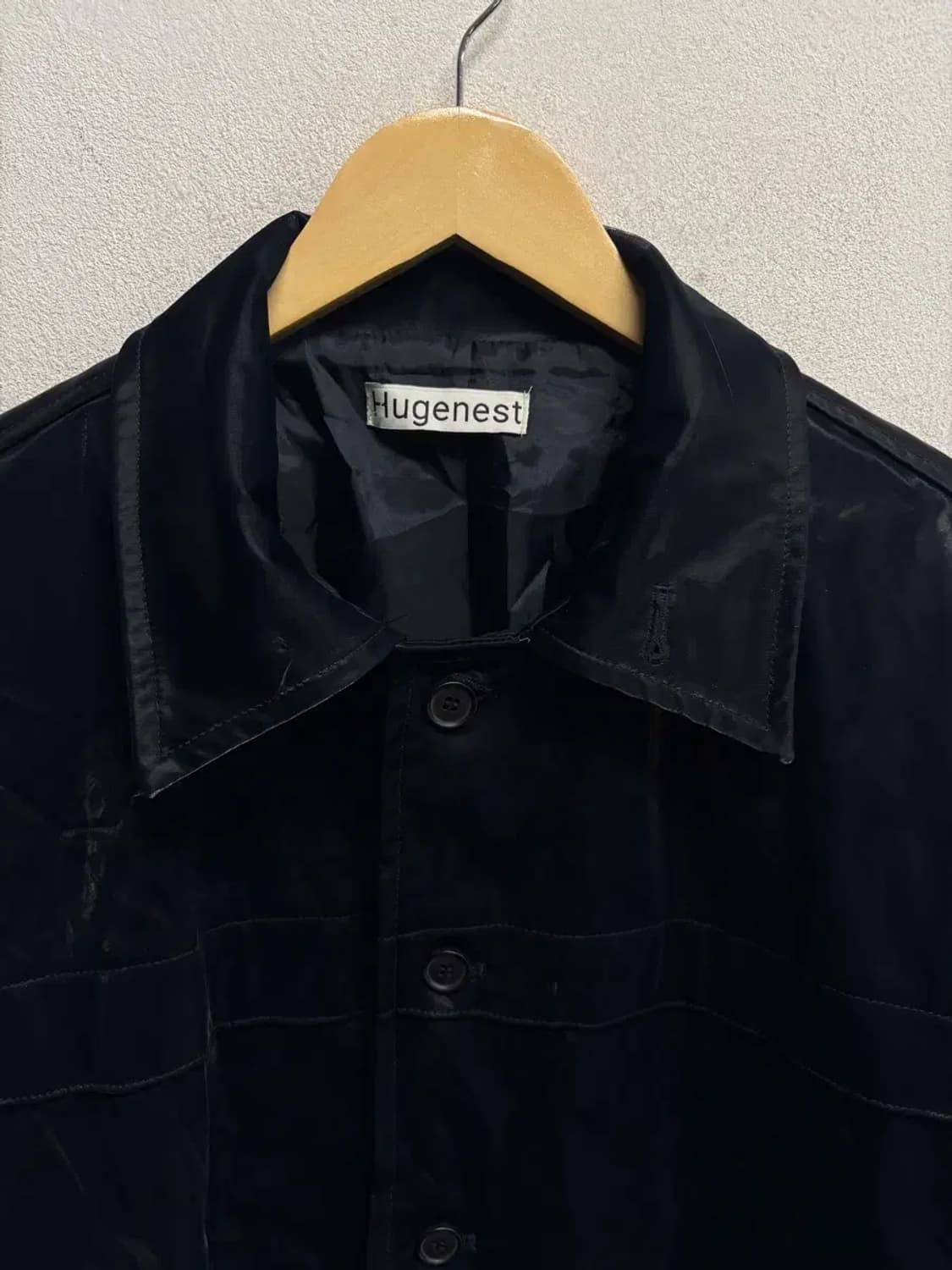 휴즈네스트 Hugenest 미니멀 유광 점퍼 L 상품이미지4