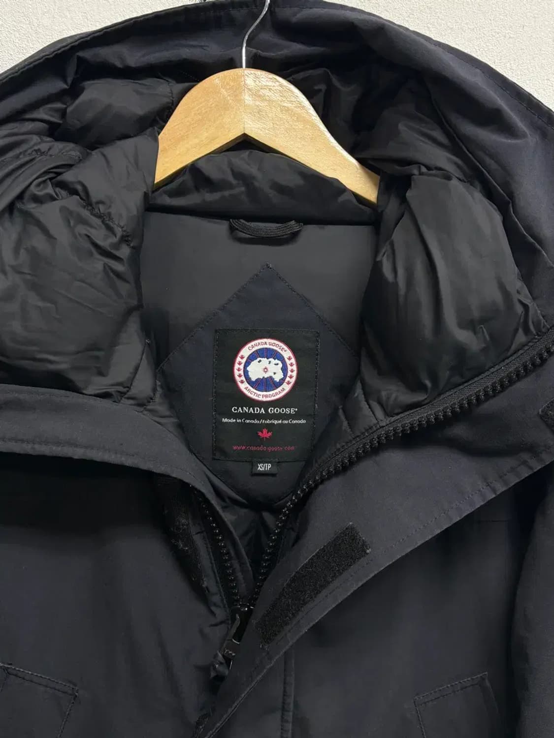 캐나다 구스 익스페디션 네이비 컬러 패딩 XS-S 상품이미지5
