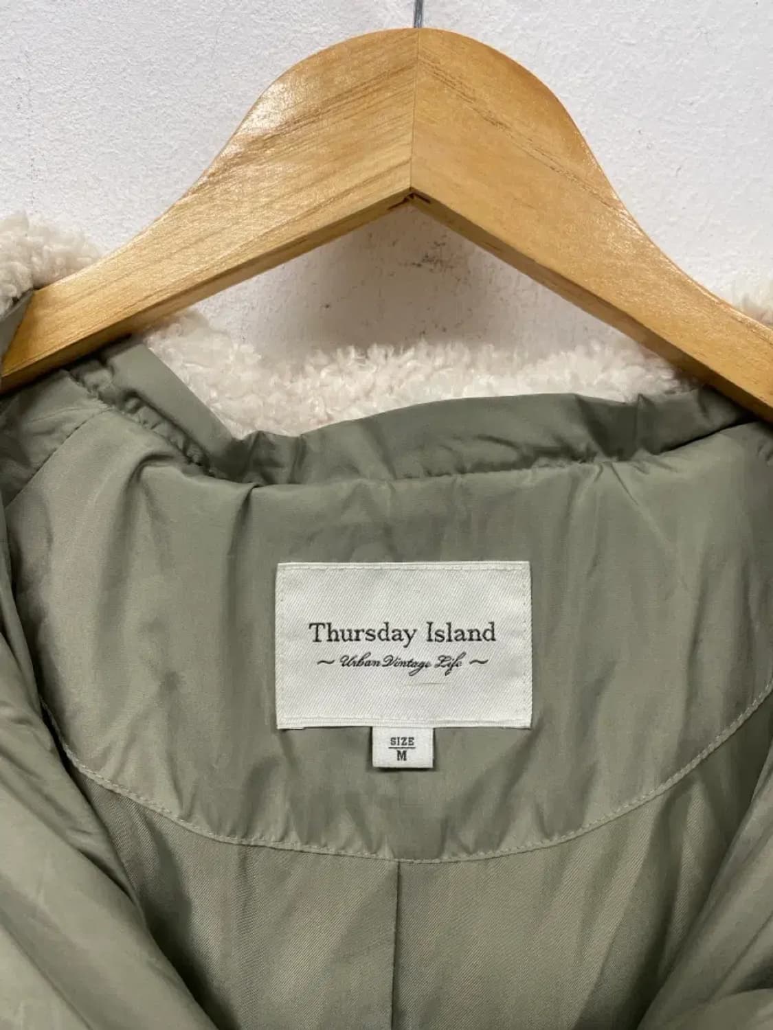 써스데이아일랜드 루즈핏 롱 바람막이 점퍼 M 상품이미지5