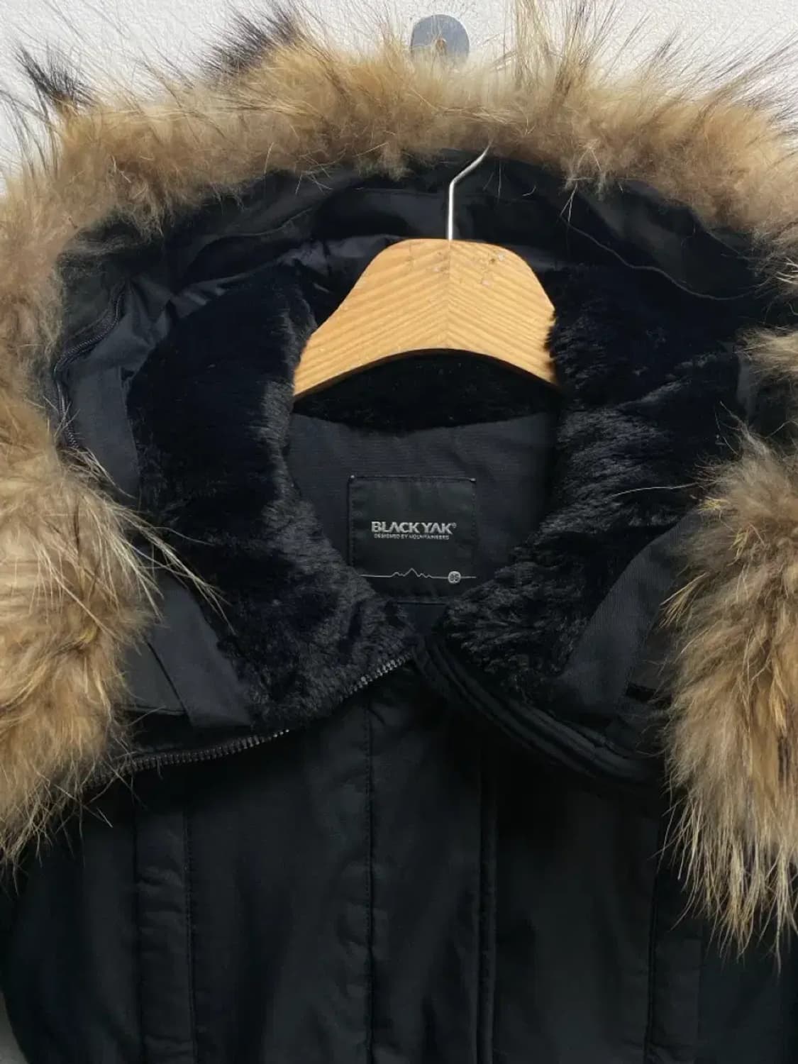 블랙야크 블랙 덕다운 라쿤털 패딩 코트 85 상품이미지5