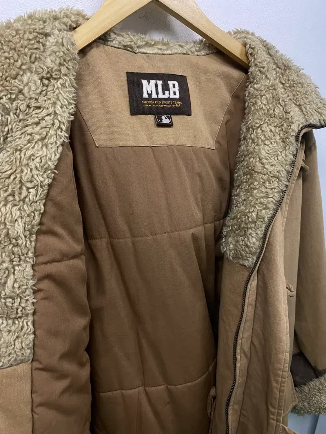 MLB 엠엘비 베이지 털야상 점퍼 L 상품이미지4