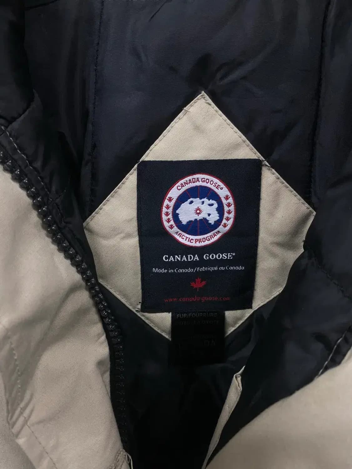 캐나다구스 익스페디션 베이지 패딩 M 상품이미지5