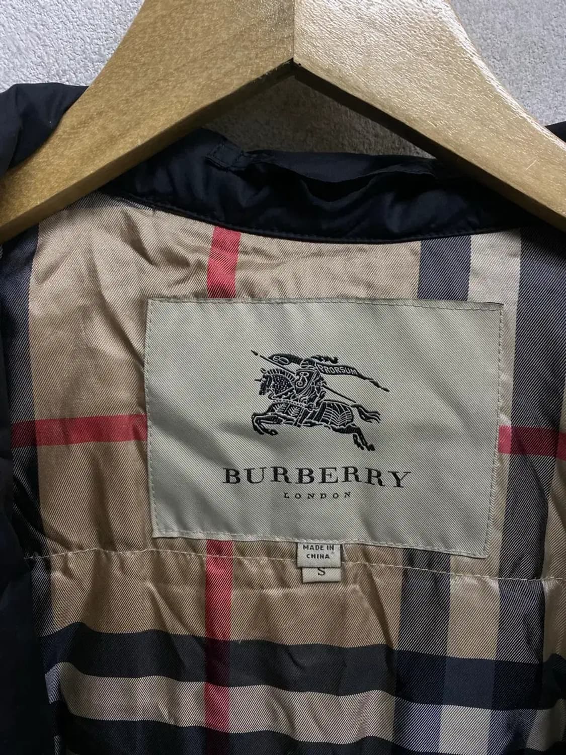 버버리 BURBERRY 여성 패딩코트 S 상품이미지9