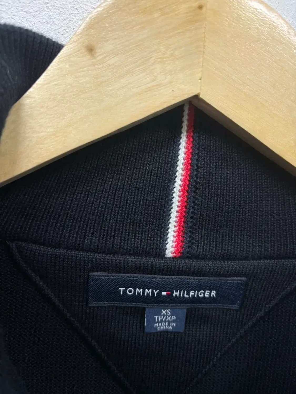 타미힐피거 반집업 니트 XS-S 상품이미지3