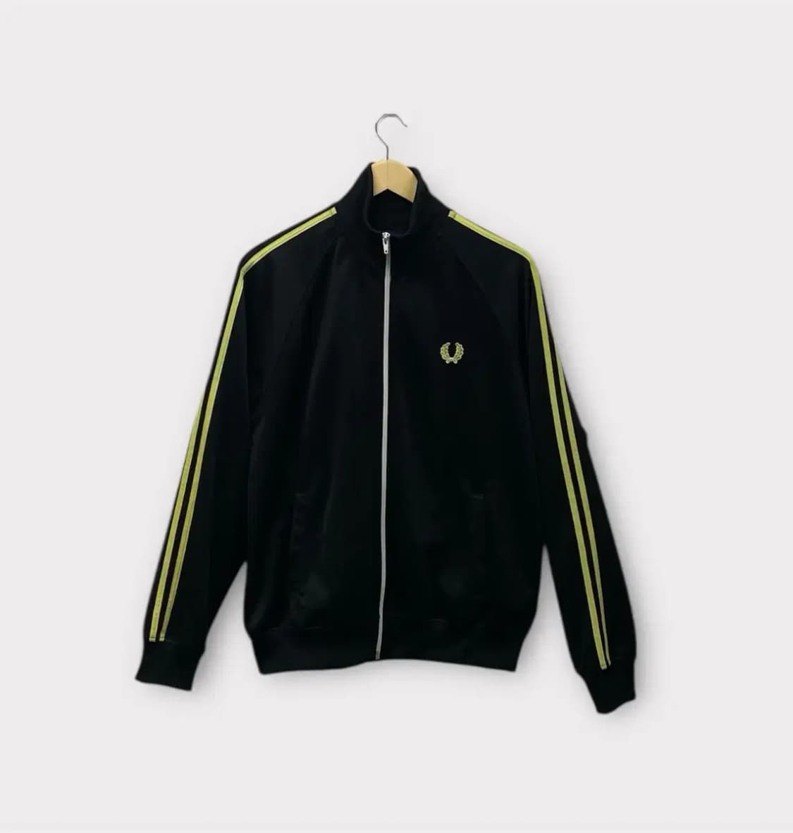 프레드페리 라인 블랙 트랙탑 M 상품이미지1