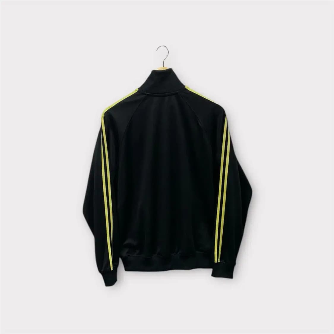 프레드페리 라인 블랙 트랙탑 M 상품이미지5