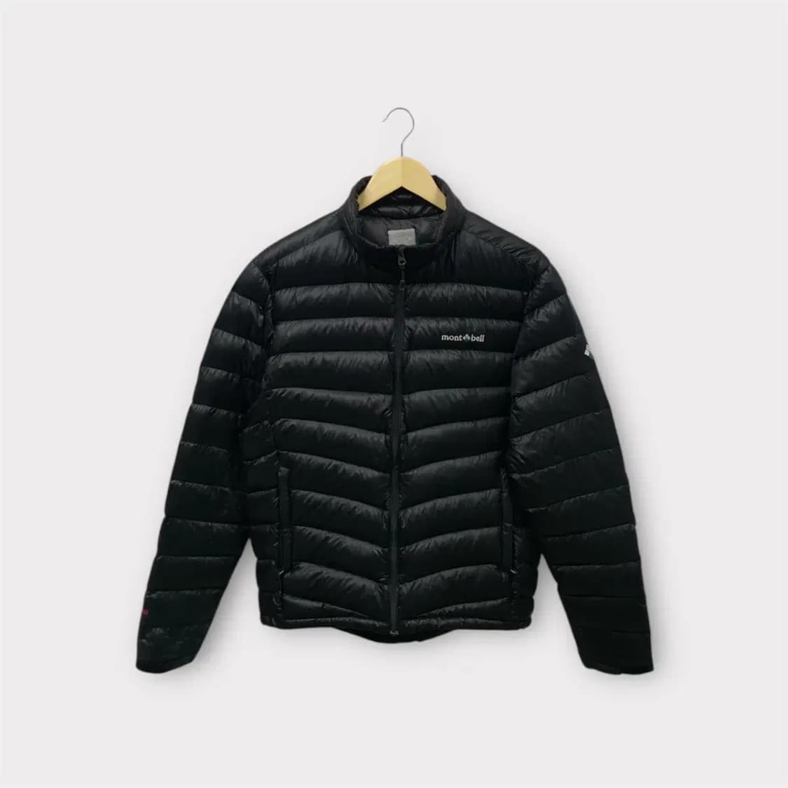 몽벨 mont-bell 구스 패딩 M 상품이미지1