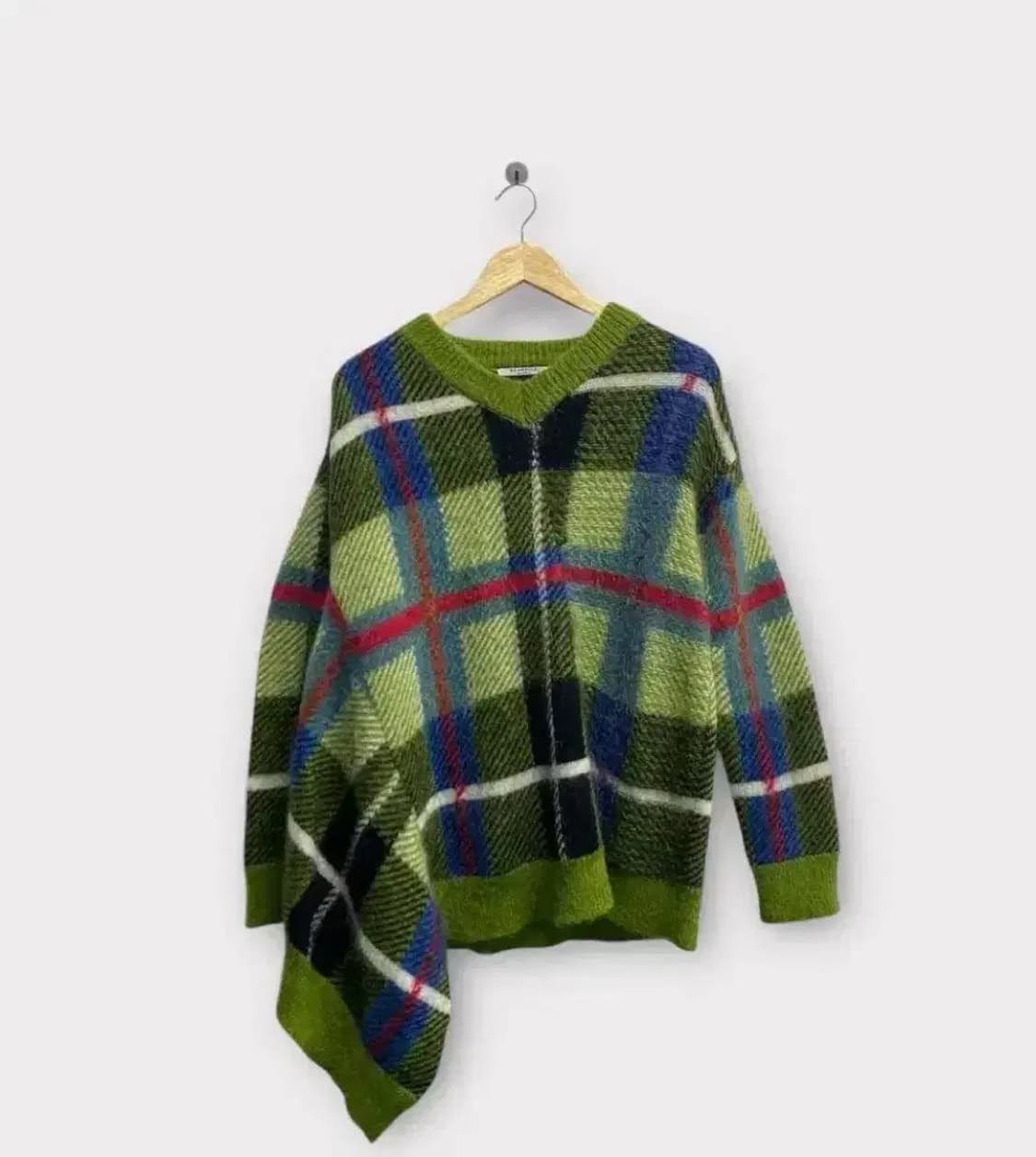 빈폴 그린체크 헤어리 언밸런스니트 free (M-L) 상품이미지1