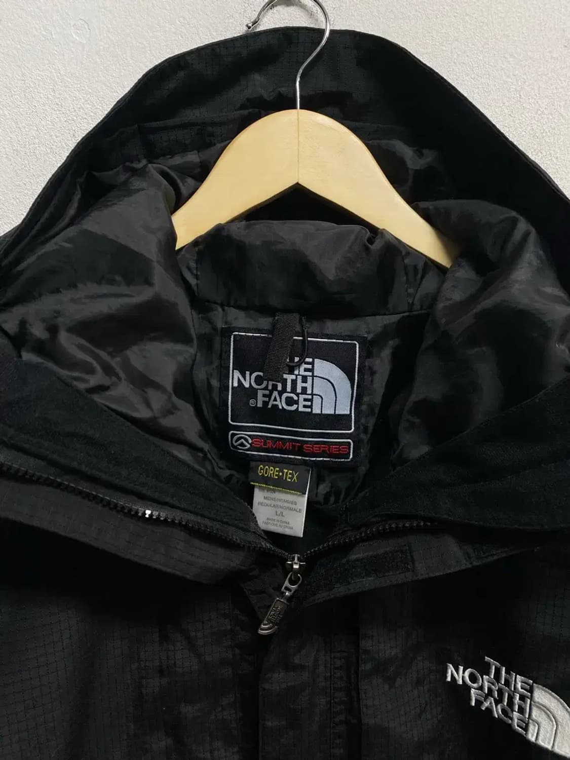 노스페이스 고어텍스 써밋시리즈 바람막이 L 상품이미지4