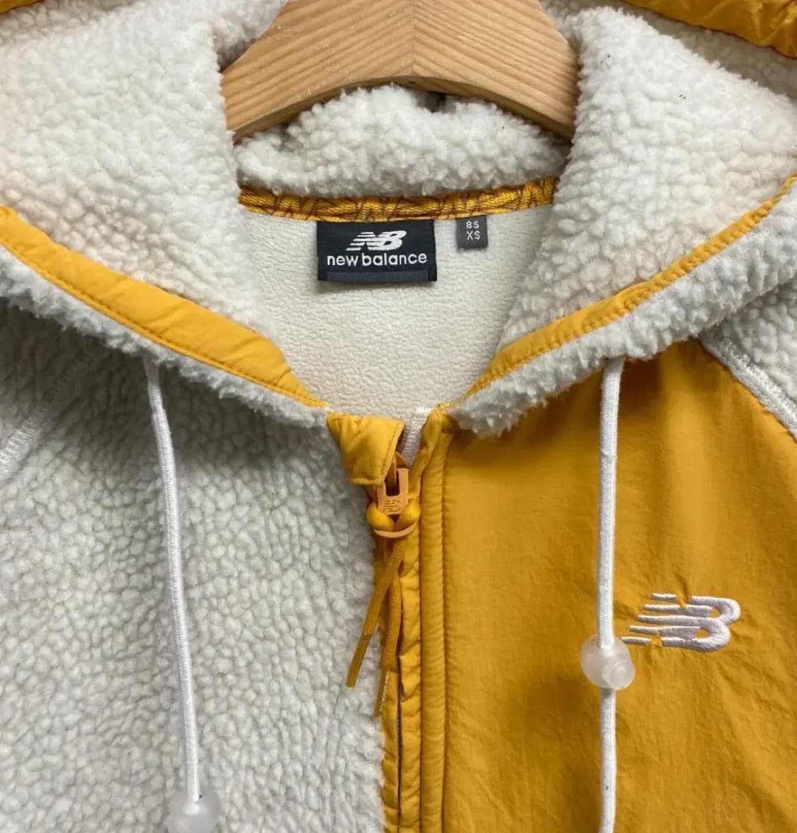 뉴발란스 NB 아이보리 뽀글이 집업 85 XS 상품이미지4