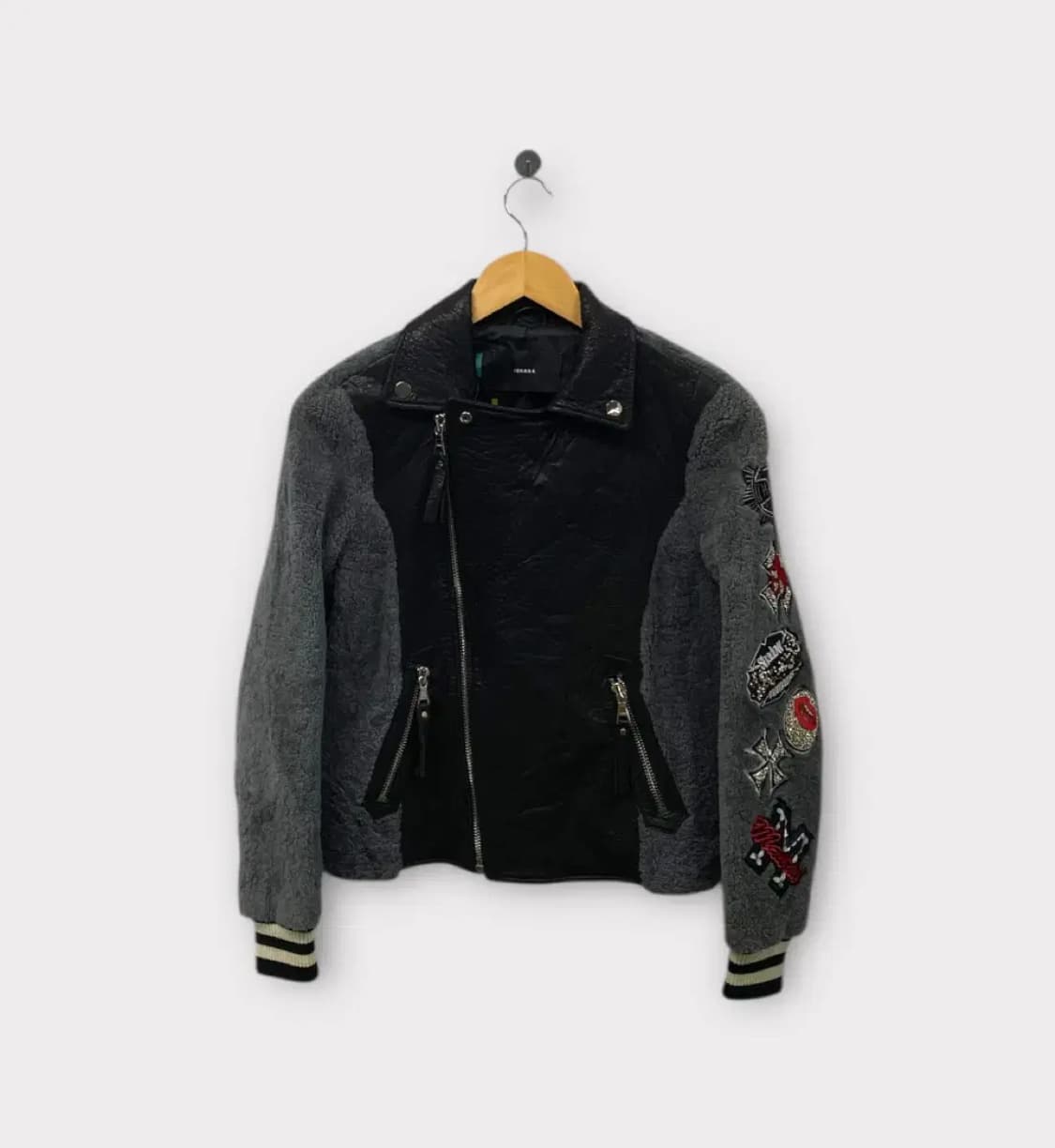 ISNANA  LAMB LEATHER 스컬 라이더 자켓 S-M 상품이미지1