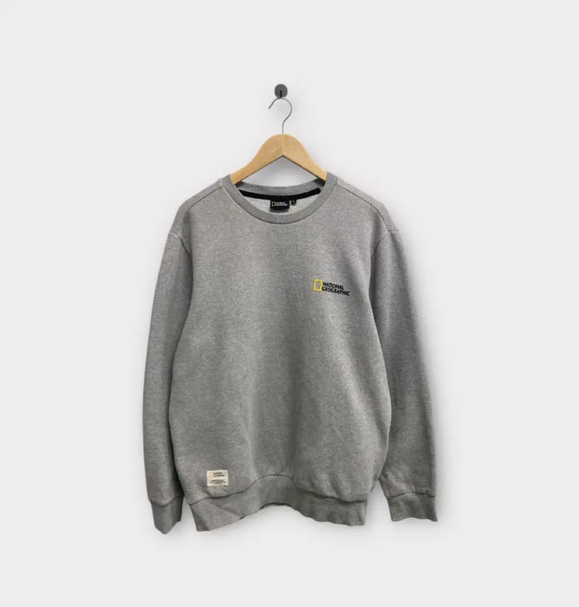 내셔널지오그래픽 그레이 맨투맨 XL 상품이미지1