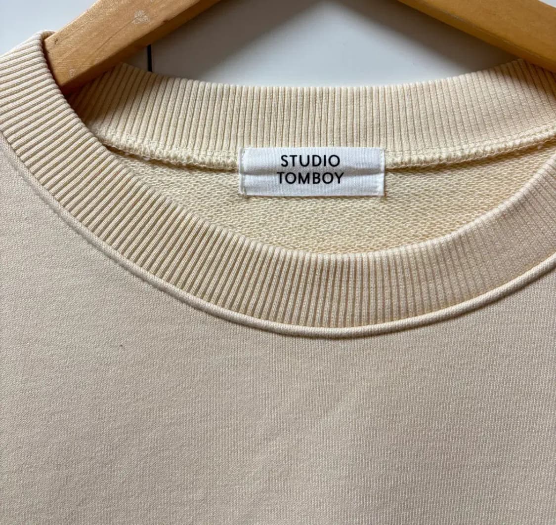 스튜디오톰보이 레터링 스웻 맨투맨 free 상품이미지5