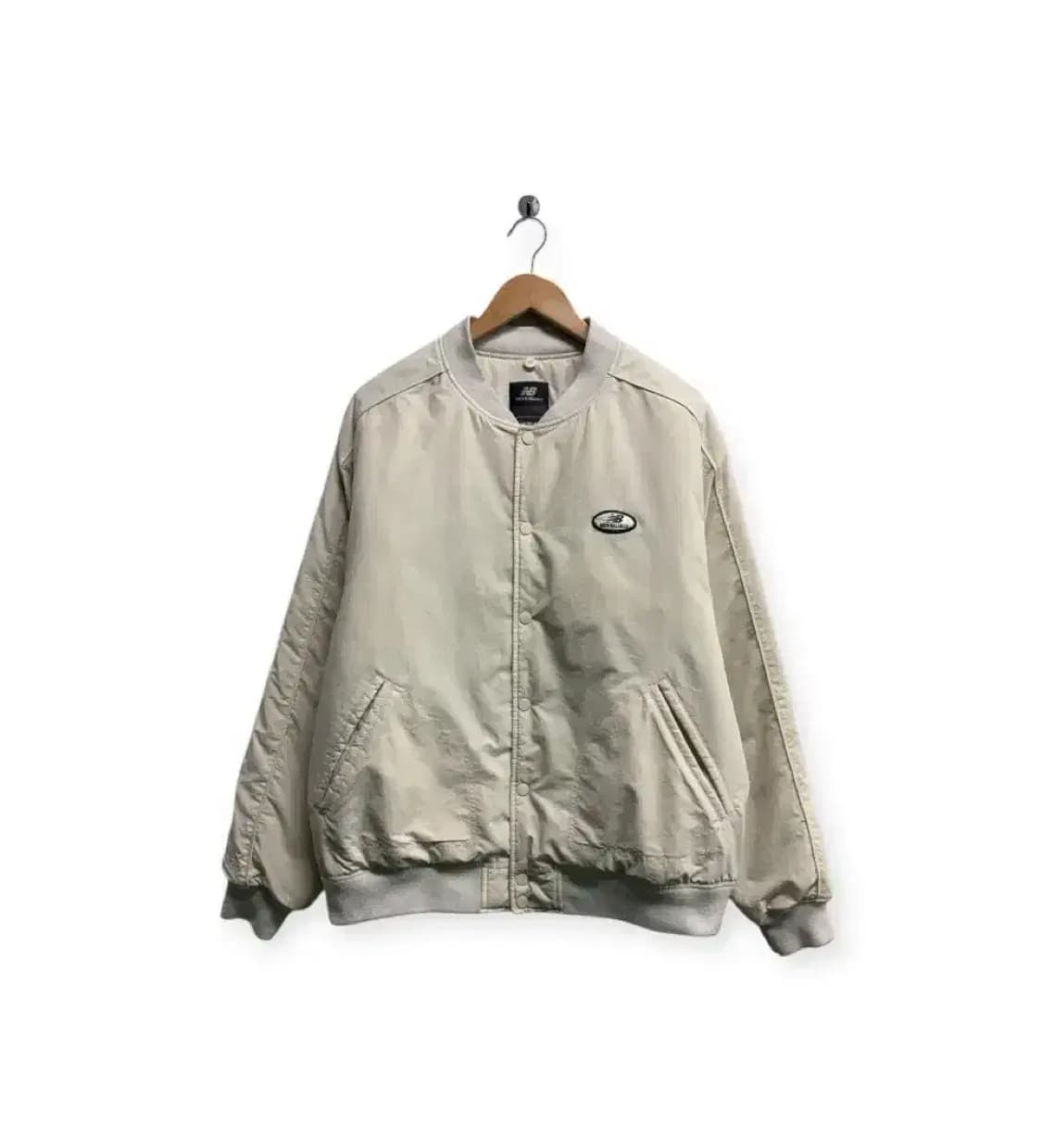 뉴발란스 NB 아이보리 바시티 패딩 L 상품이미지1