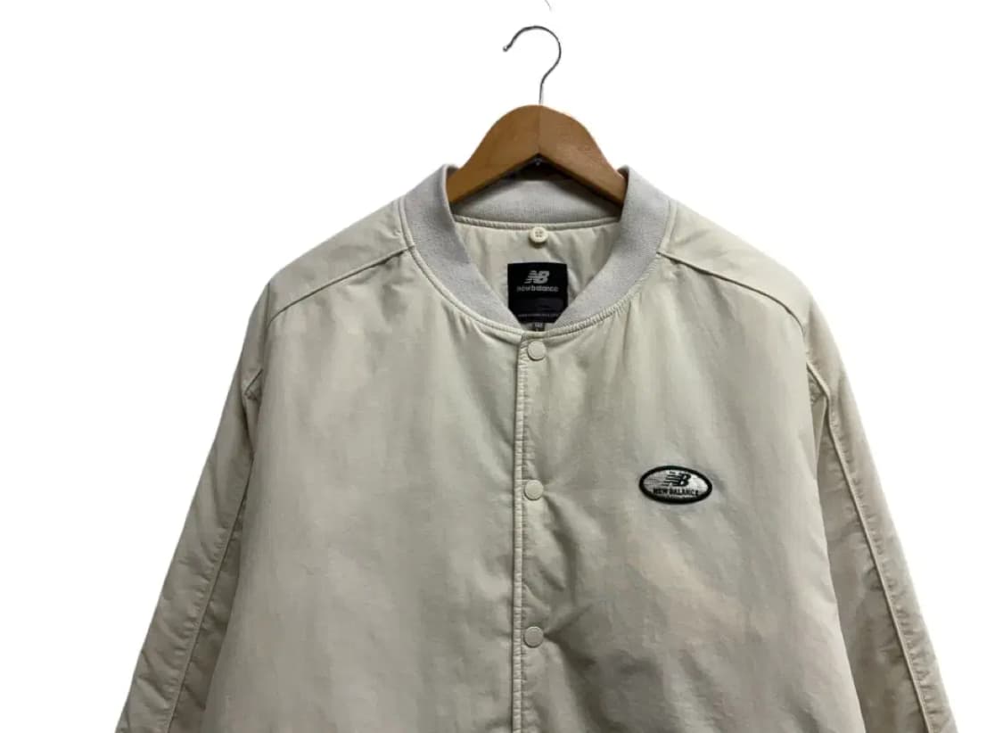 뉴발란스 NB 아이보리 바시티 패딩 L 상품이미지2