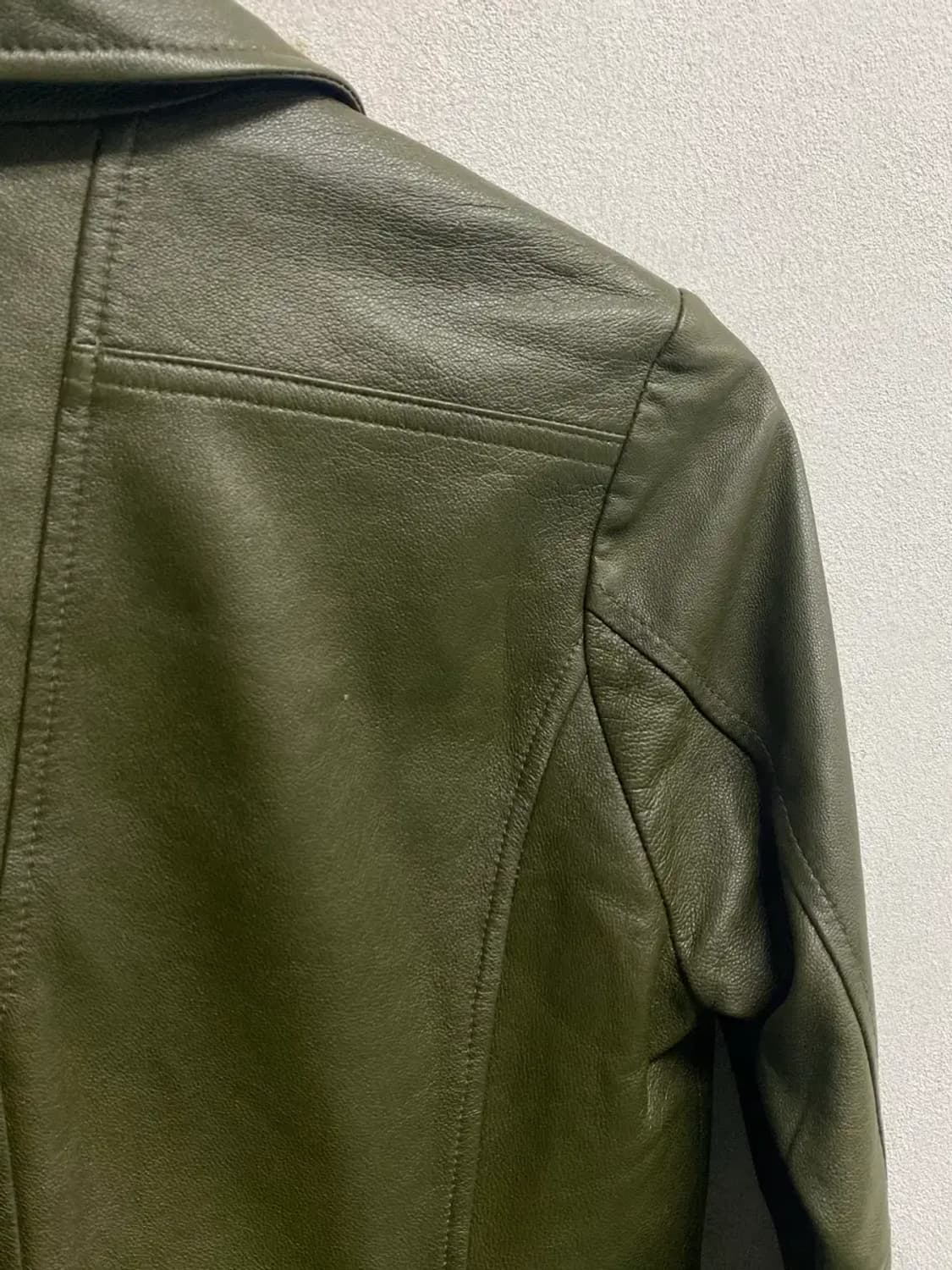 양가죽 레더 라이더 카키컬러 자켓 - 85 상품이미지6