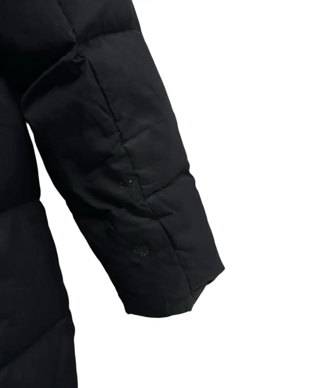 데상트 올블랙 구스 롱패딩 90 상품이미지4