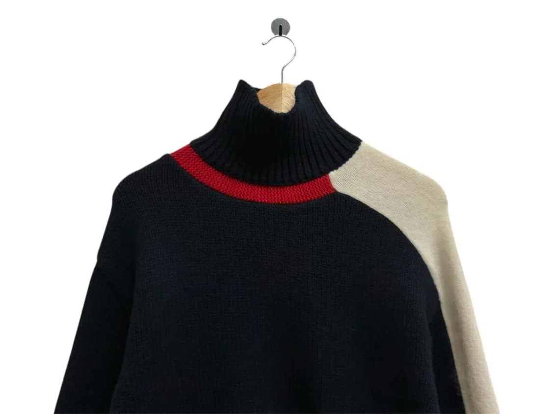 문제이(MOON J) 울 혼방 터틀넥 스웨터 free 상품이미지2