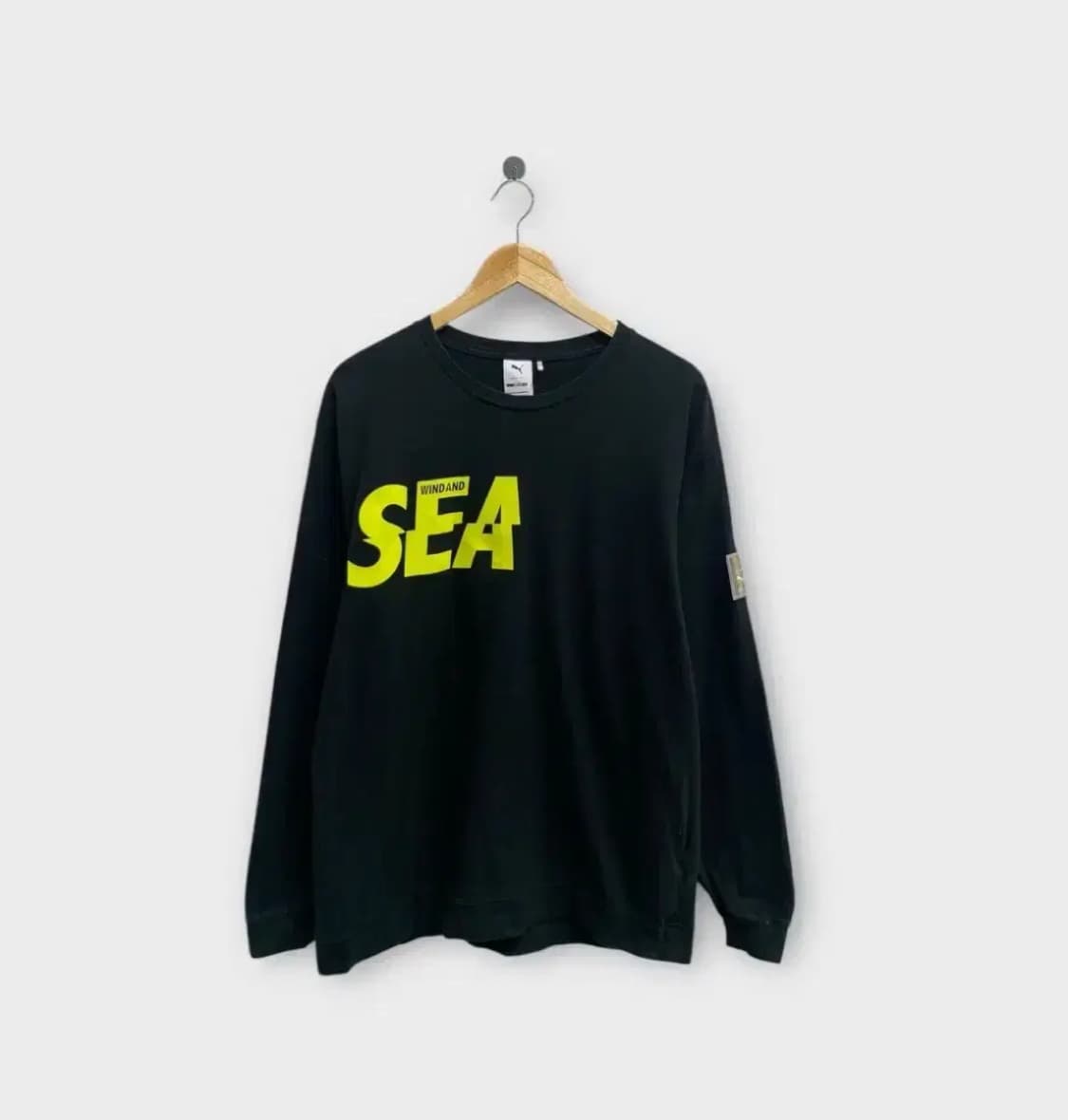 푸마X윈드앤씨 블랙 로고 티셔츠 L 상품이미지1