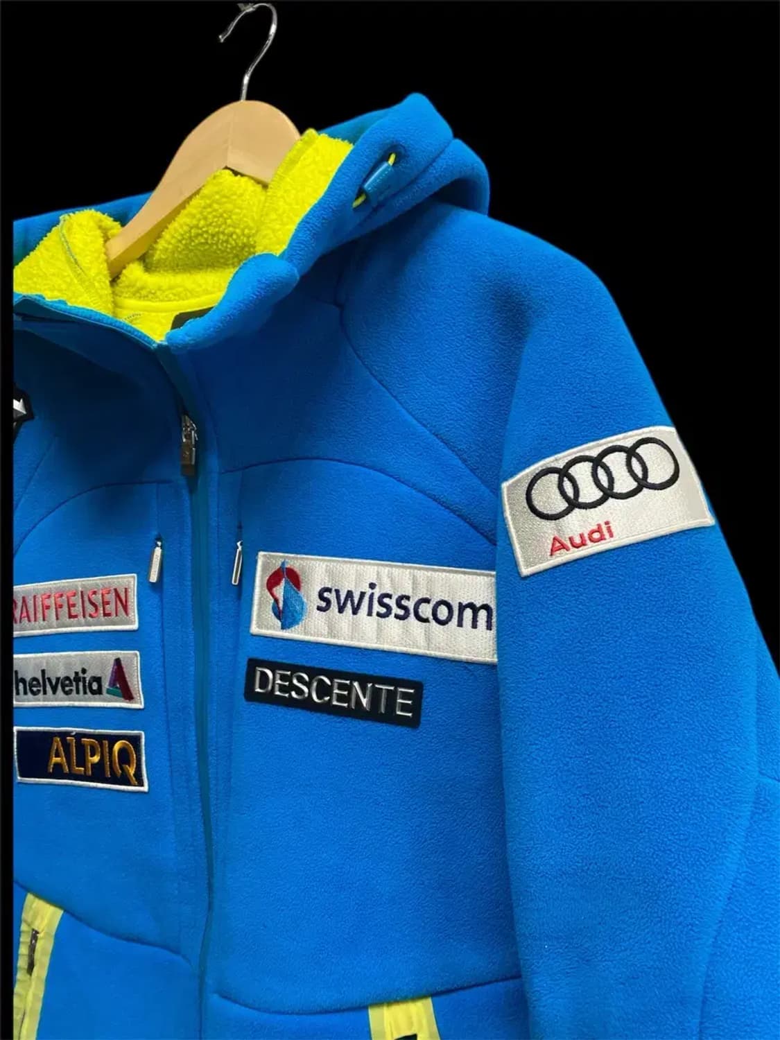 데상트 아우디 스키팀 레플리카 플리스 후드집업 L 상품이미지2