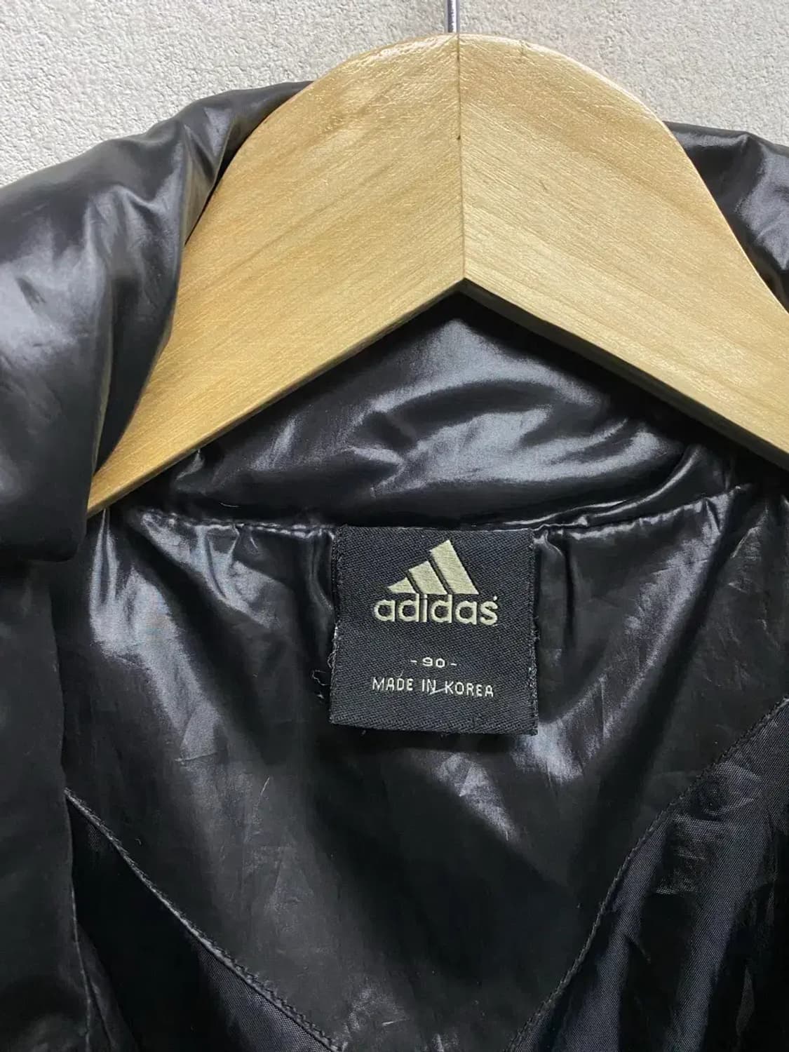 아디다스 글로시 푸퍼 블랙 패딩 90 상품이미지4