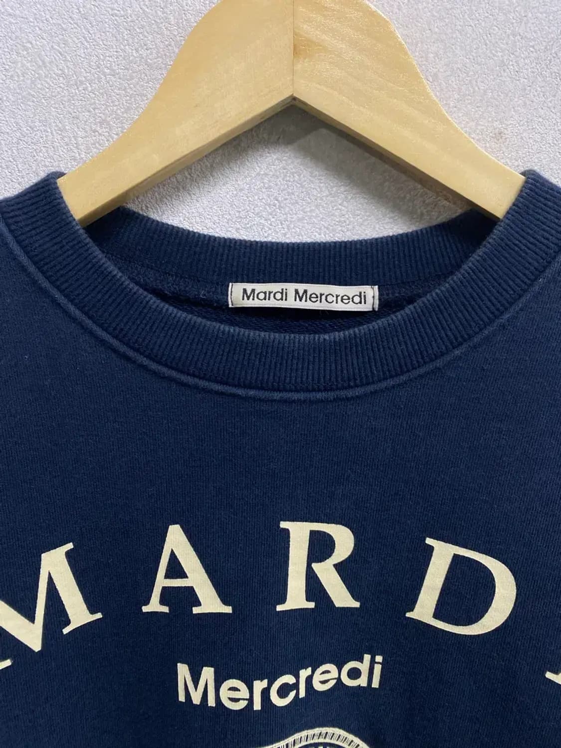 마르디 메크르디 mardi 네이비 맨투맨 free 상품이미지4