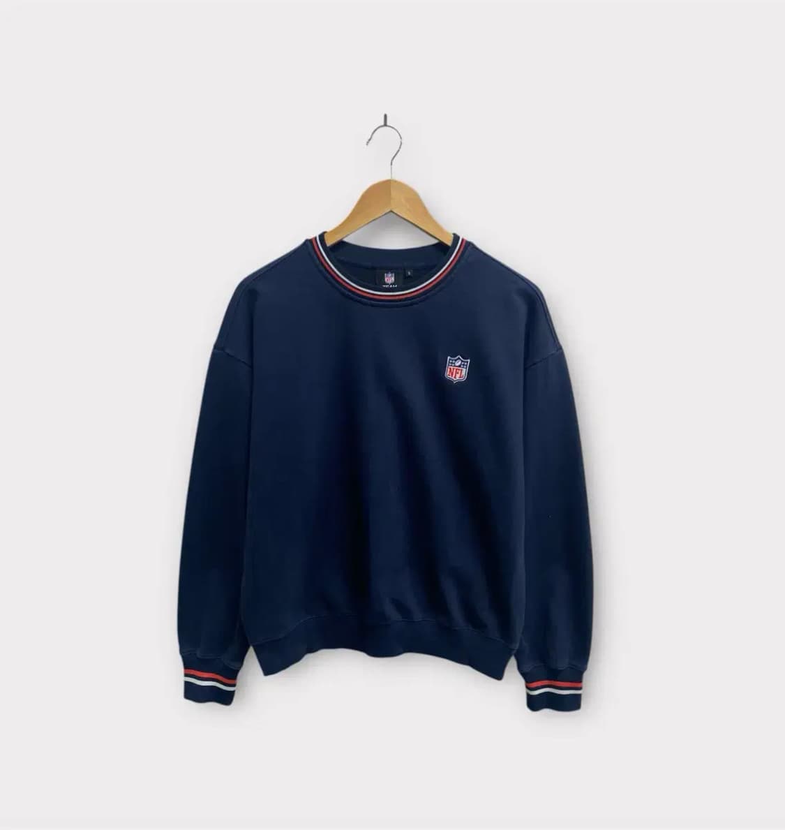 NFL 엔에프엘 클럽 크루 맨투맨 NAVY- S 상품이미지1