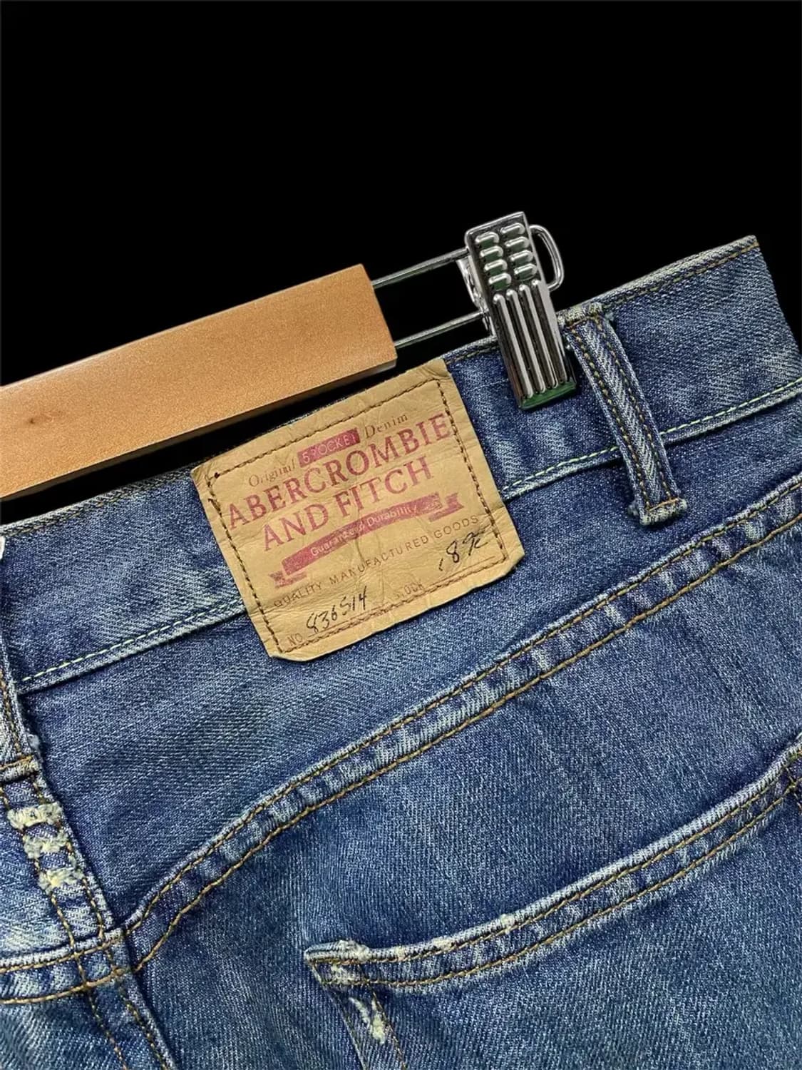 아베크롬비 앤 피치 데님 자수 청바지-34사이즈 상품이미지3