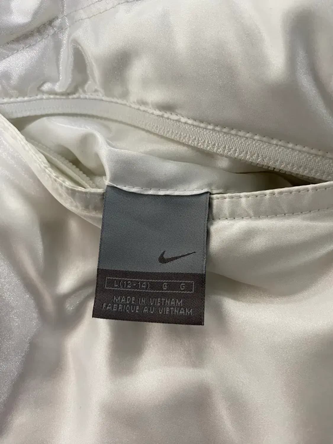 나이키 리버시블 글로시 패딩조끼 S 상품이미지9