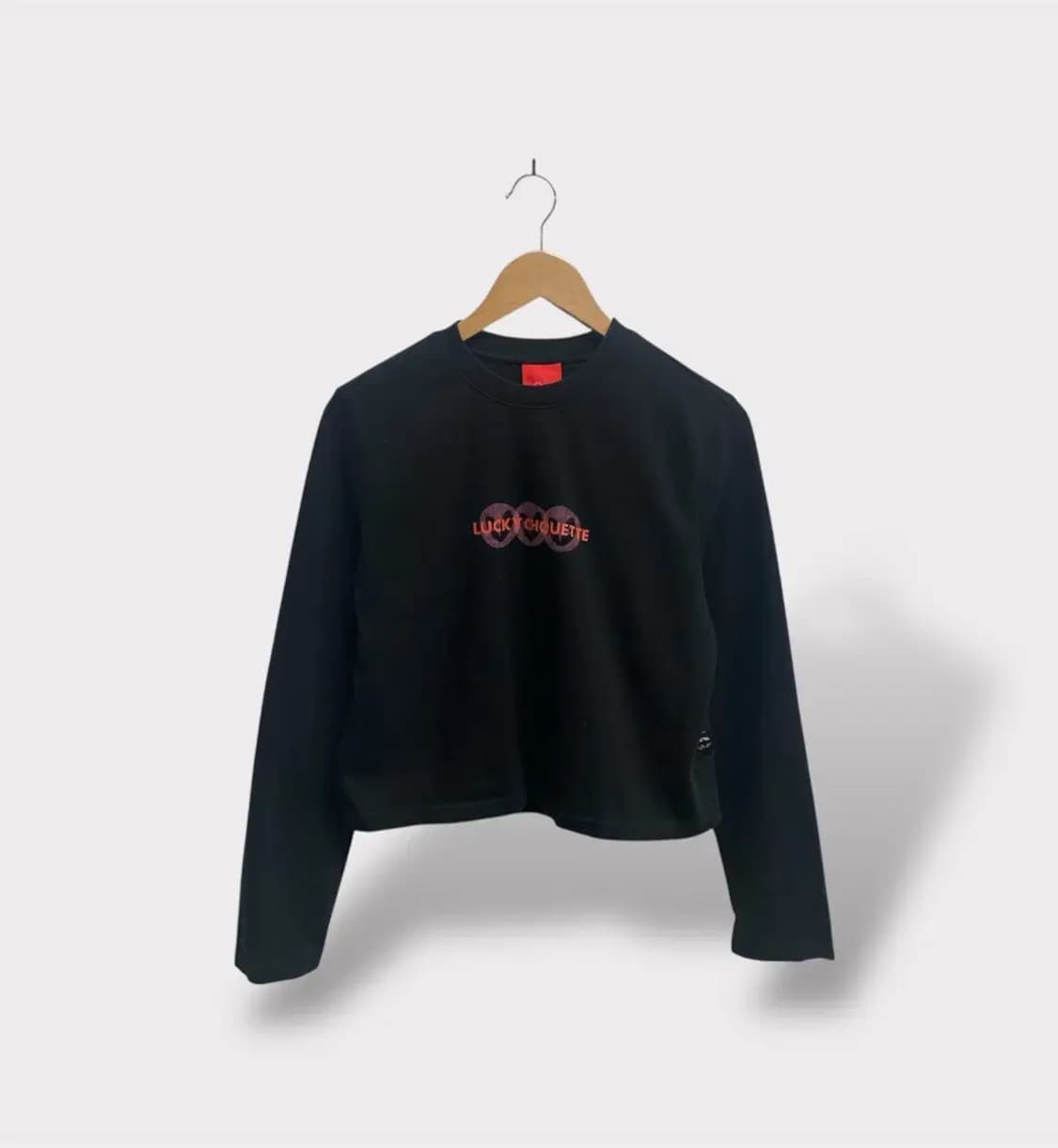 럭키슈에뜨 하트 크롭 긴팔 티셔츠-36사이즈 상품이미지1