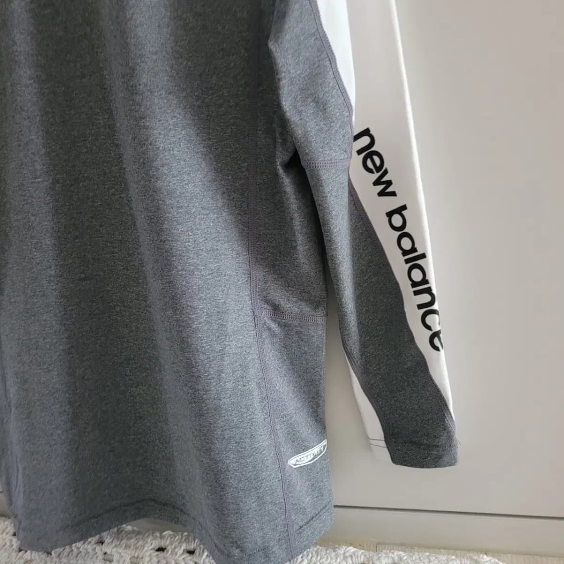 뉴발란스 냉감소재 기능성 집업 상품이미지3