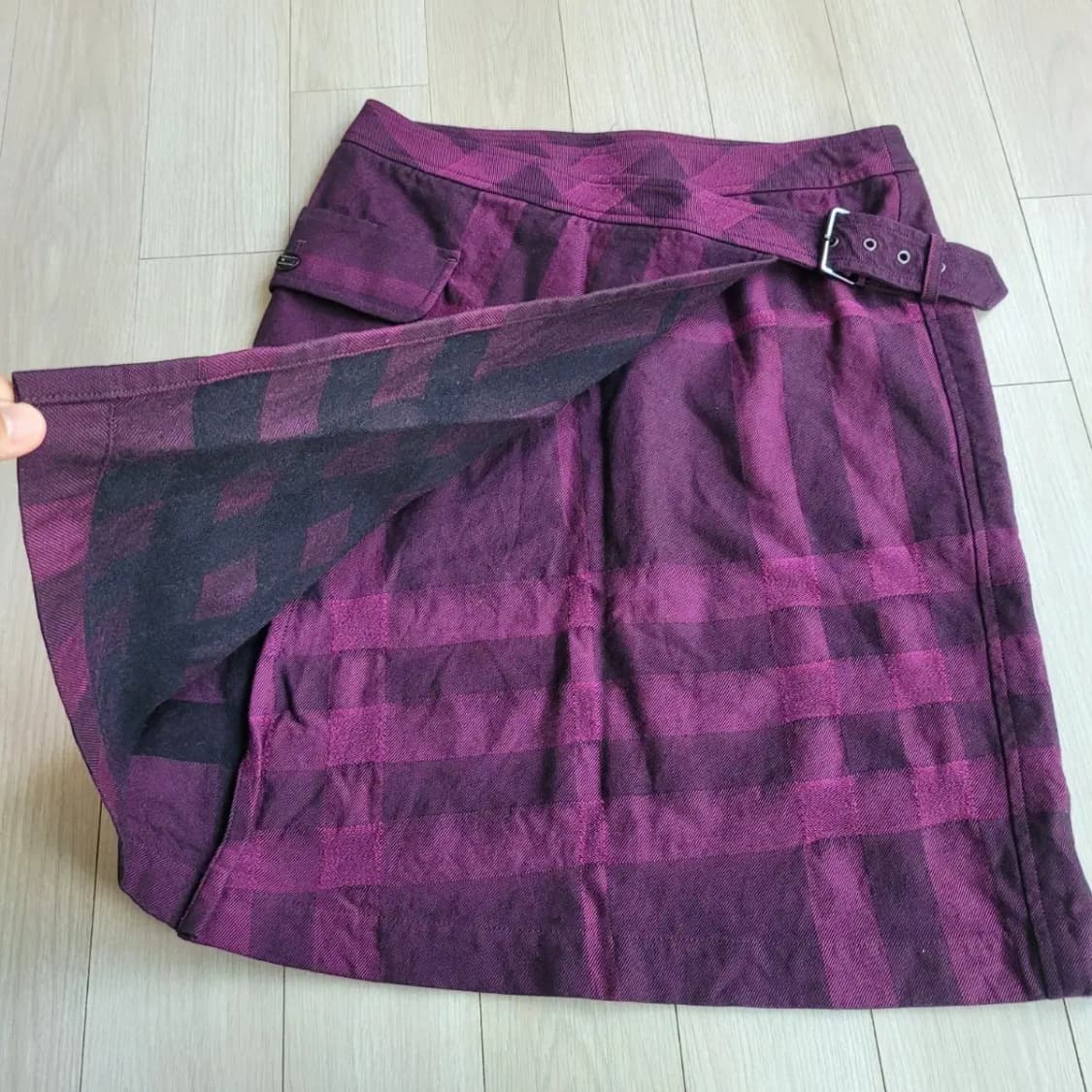 버버리 체크치마 랩스커트 상품이미지5