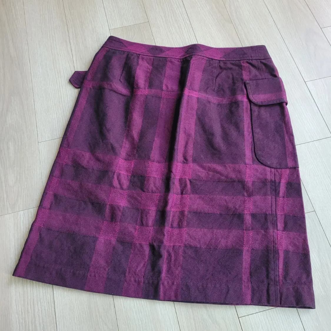 버버리 체크치마 랩스커트 상품이미지6