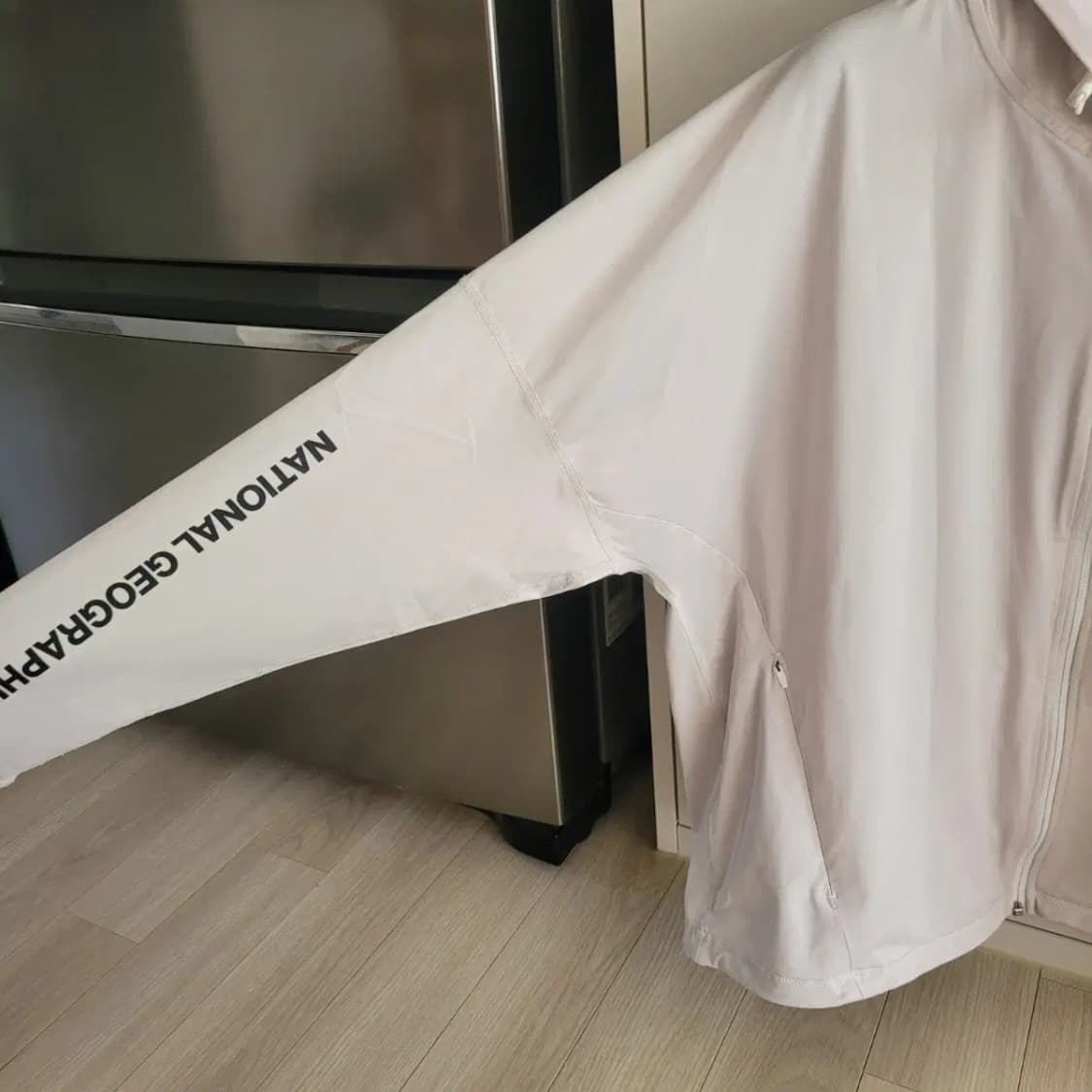 내셔널지오그래픽 기능성 후드집업 상품이미지2